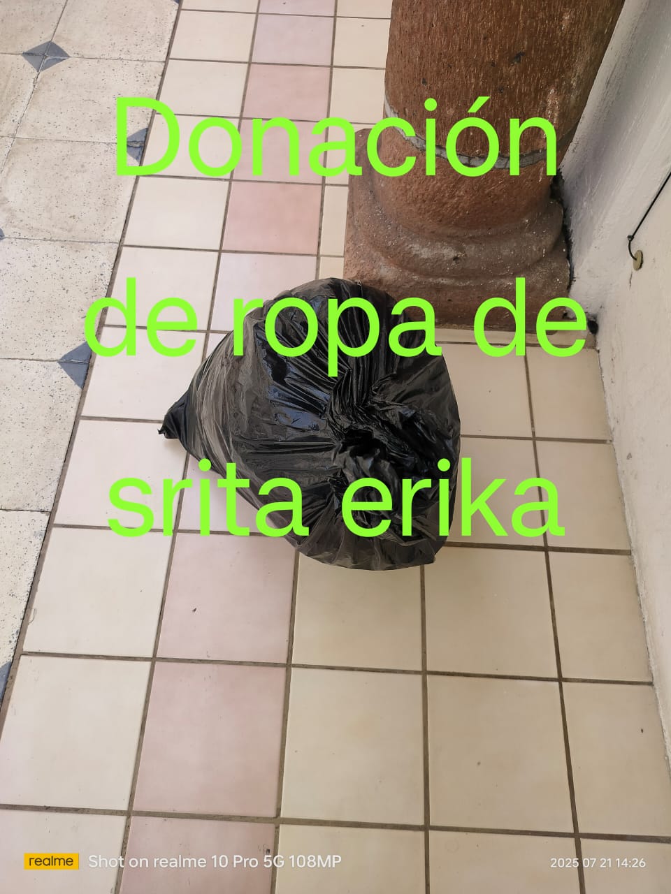 MUCHAS GRACIAS A LA GRAN SEÑORA QUE NOS DONO EN ANONIMO ESTA ROPA, DIOS LE BENDIGA.