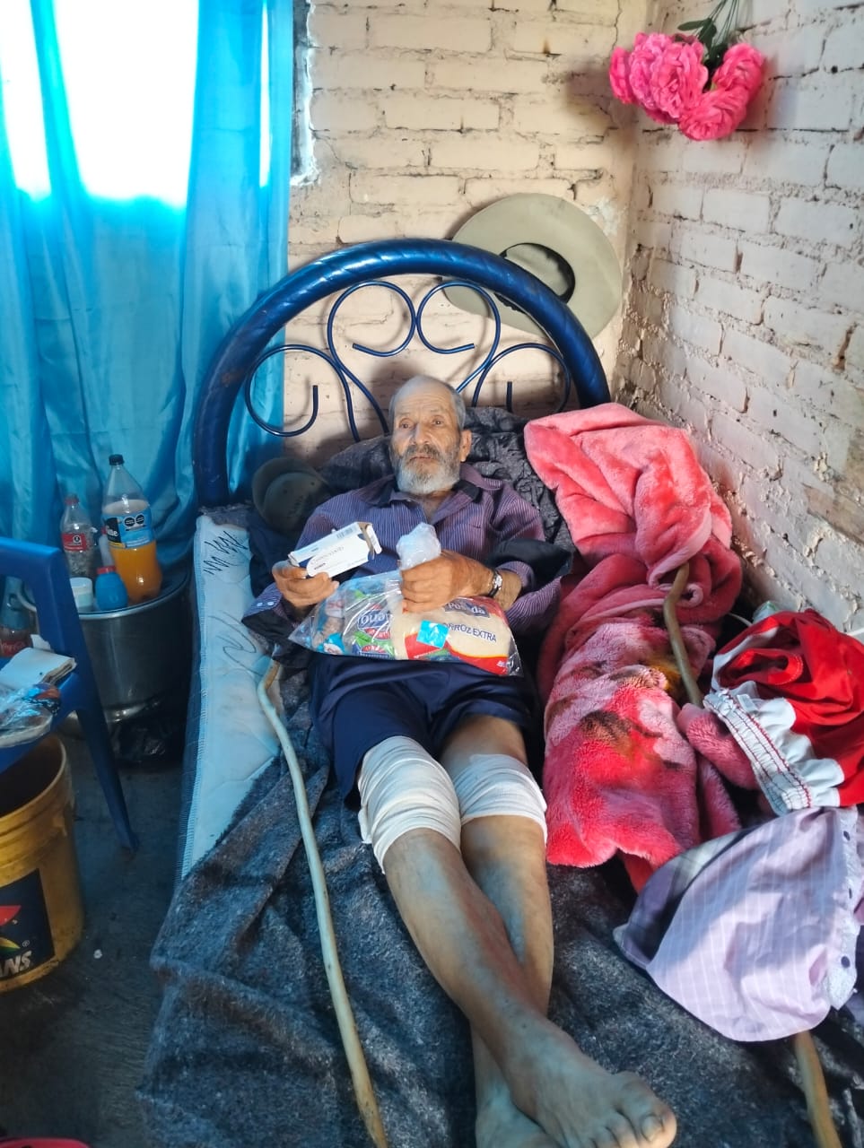 CRISSAN SEDE NACIONAL, NUESTRA SEDE NACIONAL,HACIENDO AYUDA A PERSONAS DE COMUNIDAD LA COMPAÑIA.