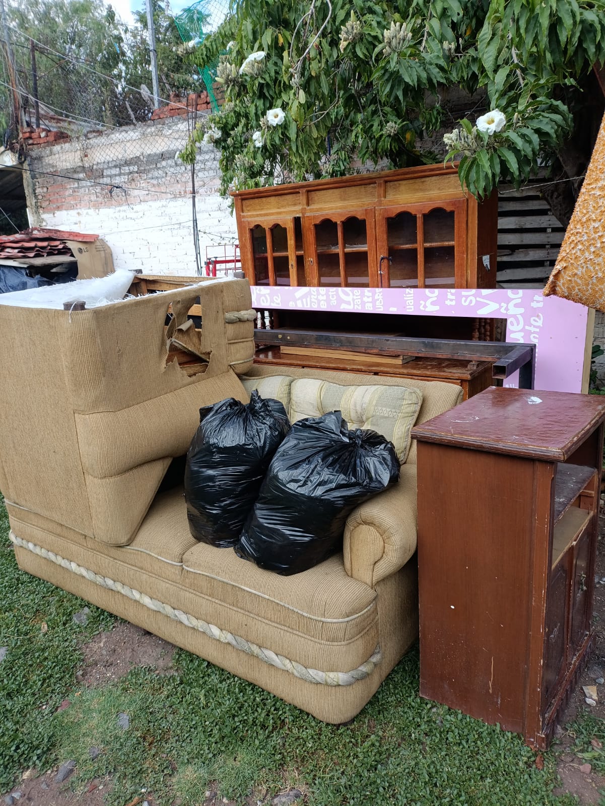 CRISSAN SALAMANCA REALIZADA BRIGADA DE DONACIONES.