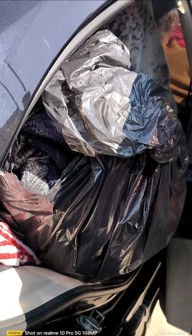 RECIBIENDO DONACION DE ROPA EN VALLE DE SANTIAGO. SEDE NACIONAL.