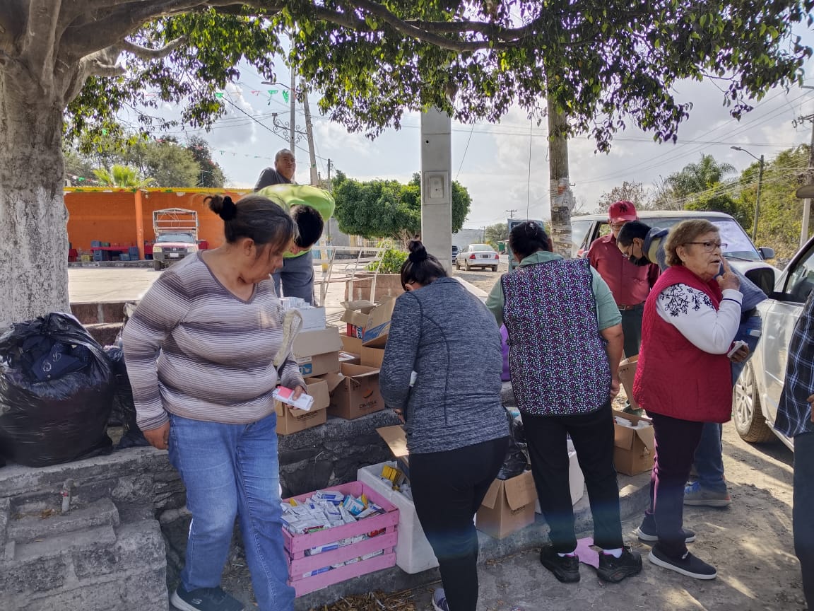 BRIGADA CRISSAN SALUD EN COMUNIDAD SANTA ANA, VALLE DE SANTIAGO.