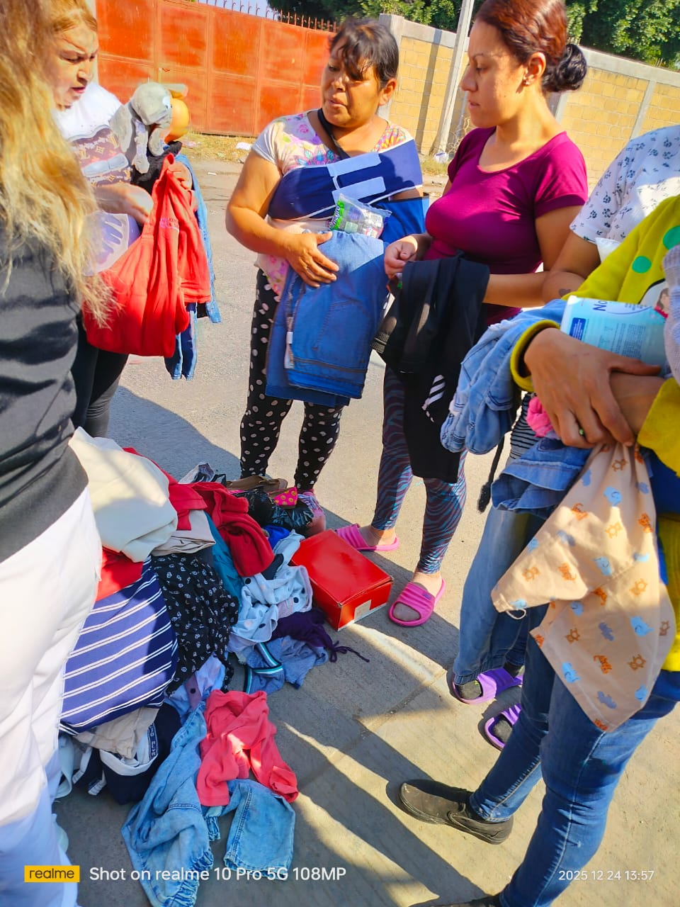 GRANDES BENDICIONES COLONIA CAMEMBARO QUE SIEMPRE NOS RECIBEN CON ALEGRIA.