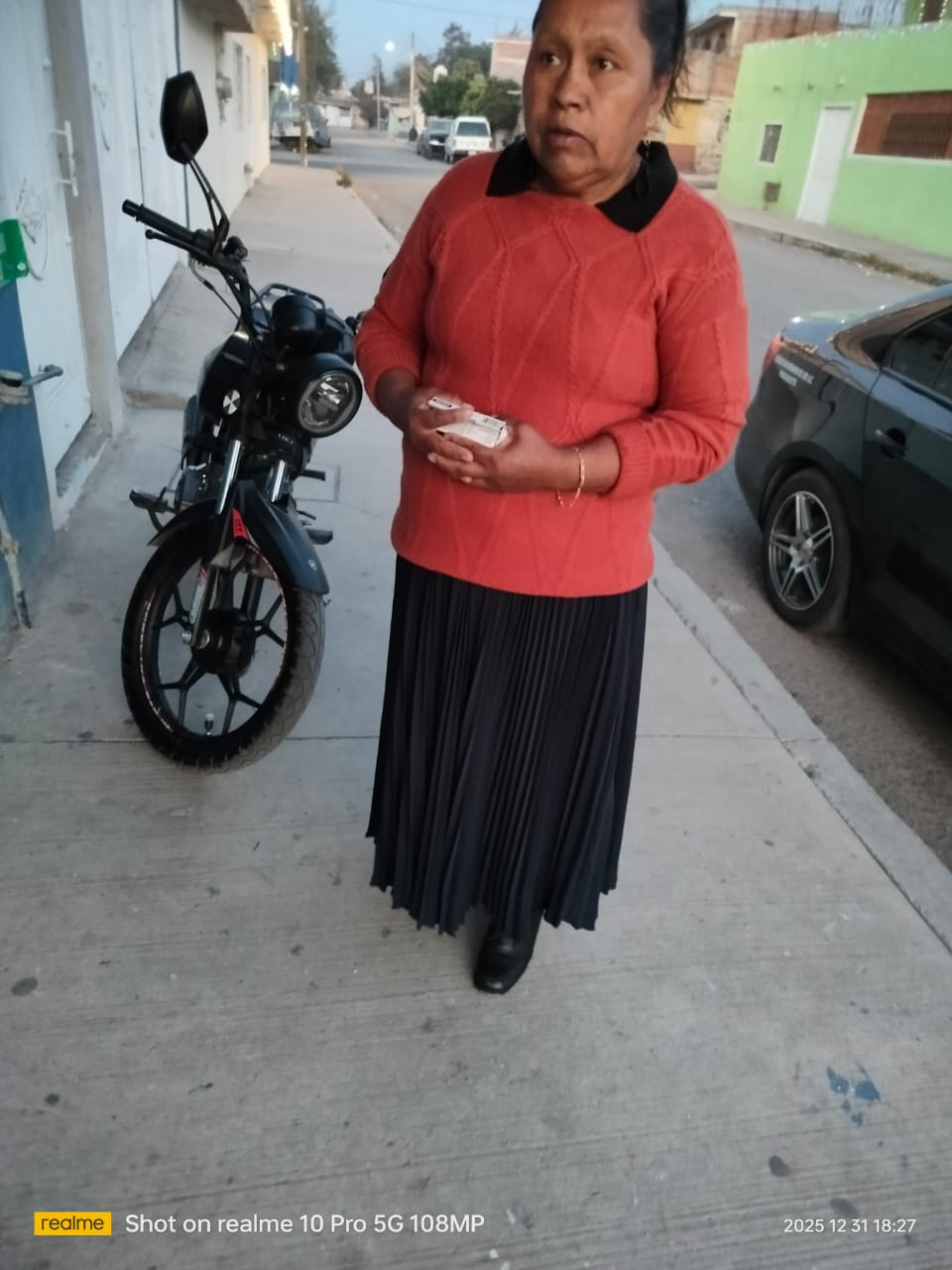 BRIGADA DOMICILIARIA EN COLONIA LA LOMA 31 DIC 25. ENORME ALEGRIA CRISSAN AYUDANDO.