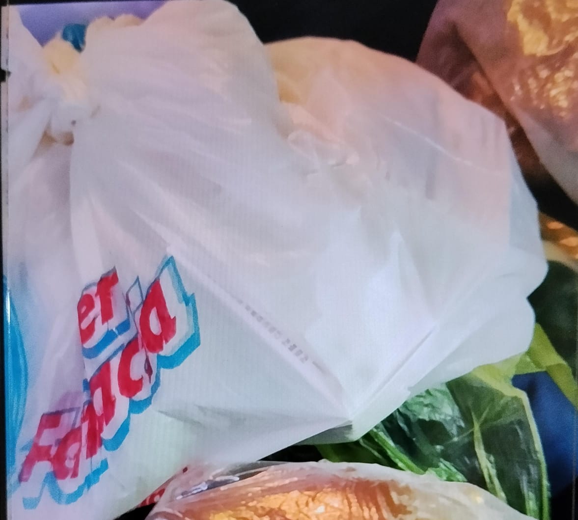 GRACIAS A LA SRITA ERIKA Y SR. JOSE LUIS PEREZ. POR LA DONACION A CRISSAN EN ESPECIE.