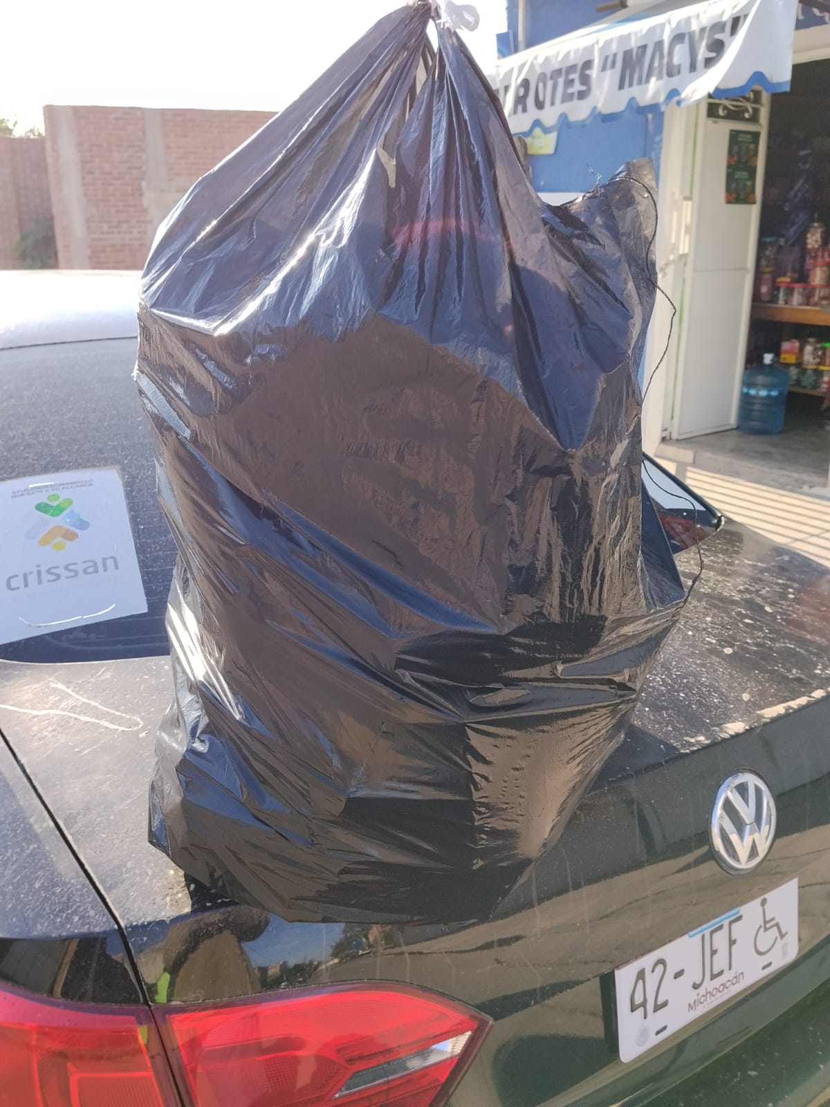 AGRADECEMOS A SEÑORA GABY MENDOZA Y FAMILIA.