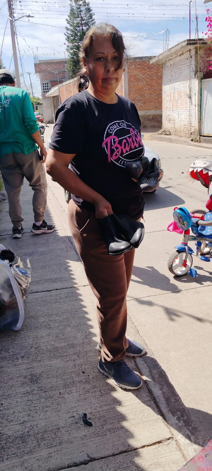 BRIGADA EN JARAL DEL PROGRESO, MUCHAS GRACIAS POR SIEMPRE DEJARNOS AYUDARLES.