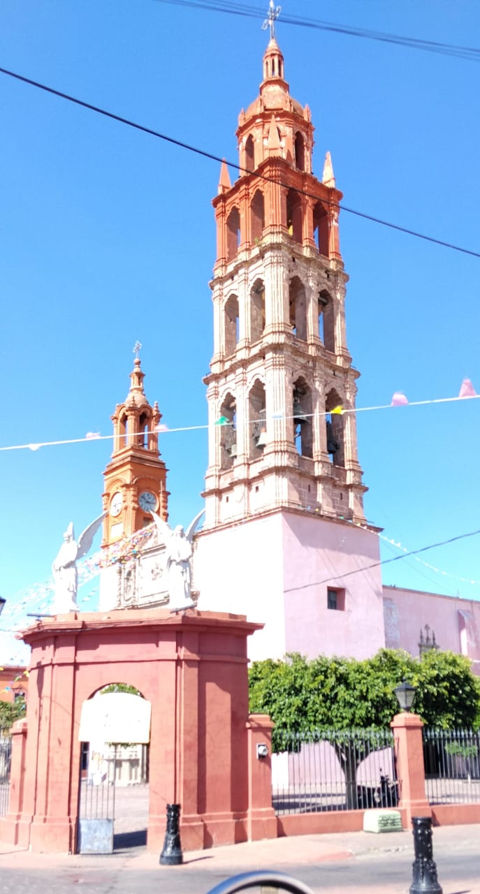 MUCHAS GRACIAS A PARROQUIA SANTIAGO APOSTOL QUE NOS AYUDA DE CORAZON.
