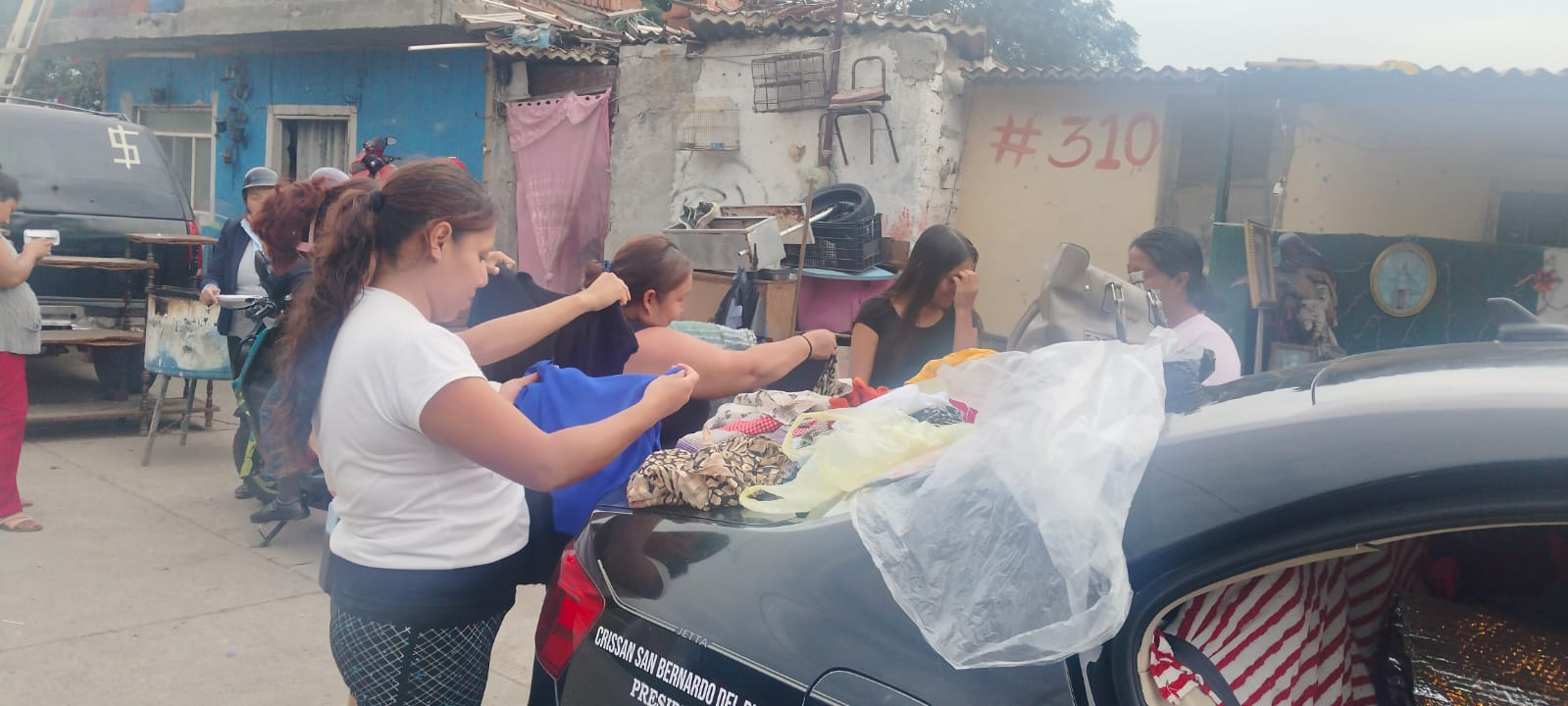 BRIGADA A COLONIA CAMEMBARO SE DIO APOYO EN VALLE DE SANTIAGO, SEDE NACIONAL.